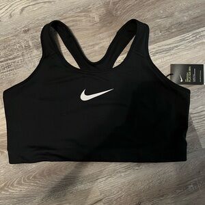 NWT Nike Swoosh Plus Size Sports Bra Medium Support Size 3X 3XL